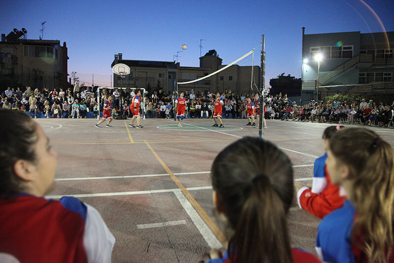 Πετοσφαίριση (Volleyball), Νέα Εκπαιδευτήρια