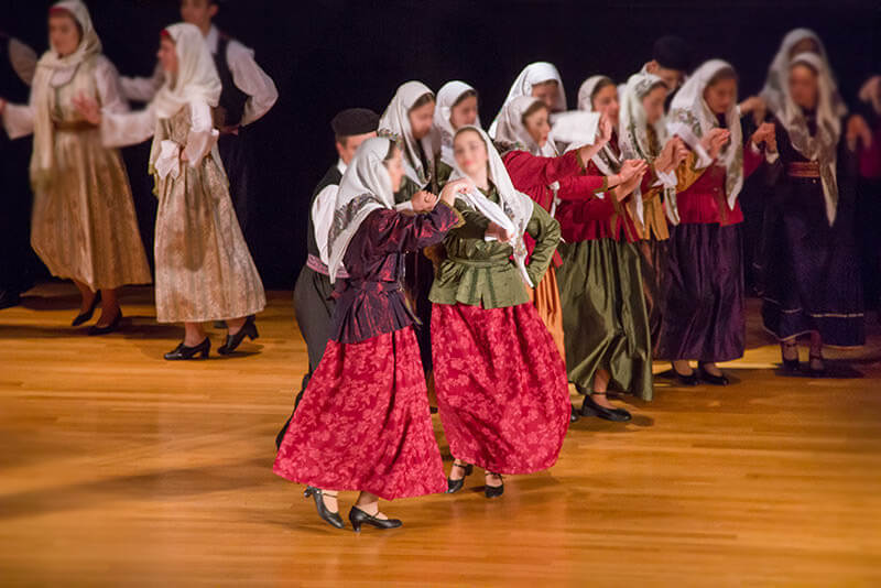Παραδοσιακοί χοροί, Νέα εκπαιδευτήρια Γ. Μαλλιάρα